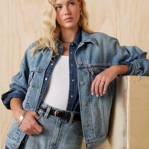 Levi’s 90s Denim Trucker Jacket